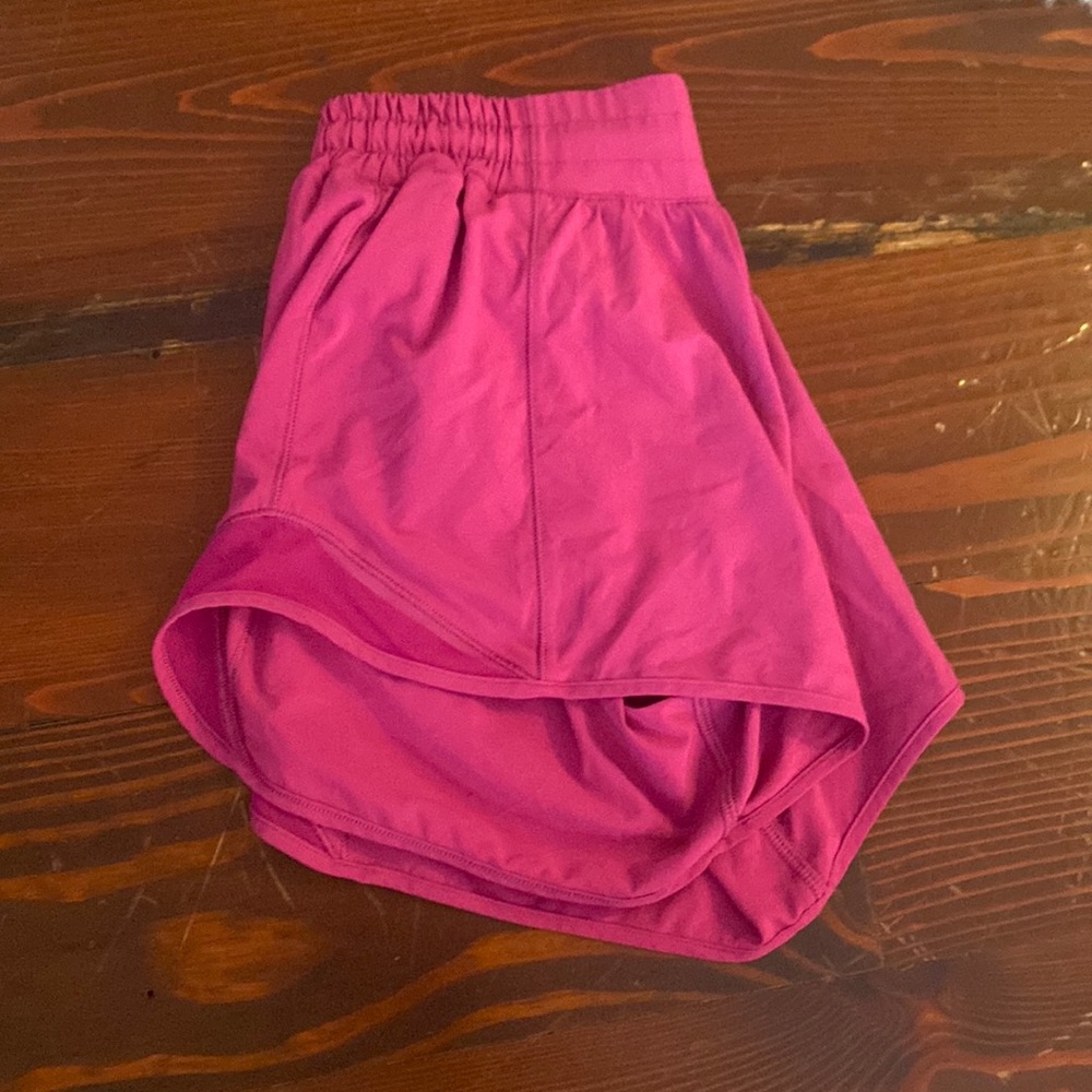 Lululemon Hotty-Hot Shorts, Size: 4 Tall